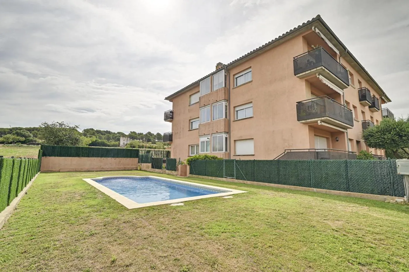 Apartment Welcs Apartamento 200 Pda Con Terraza Y Piscina Palafrugell Spain